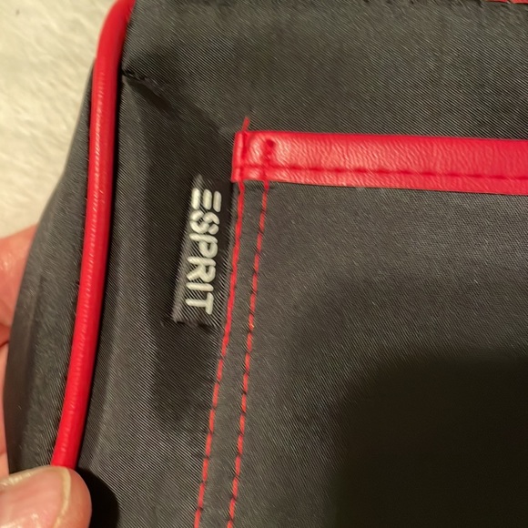⭐️Host Pick⭐️ Esprit vintage black & red nylon purse - Picture 3 of 15